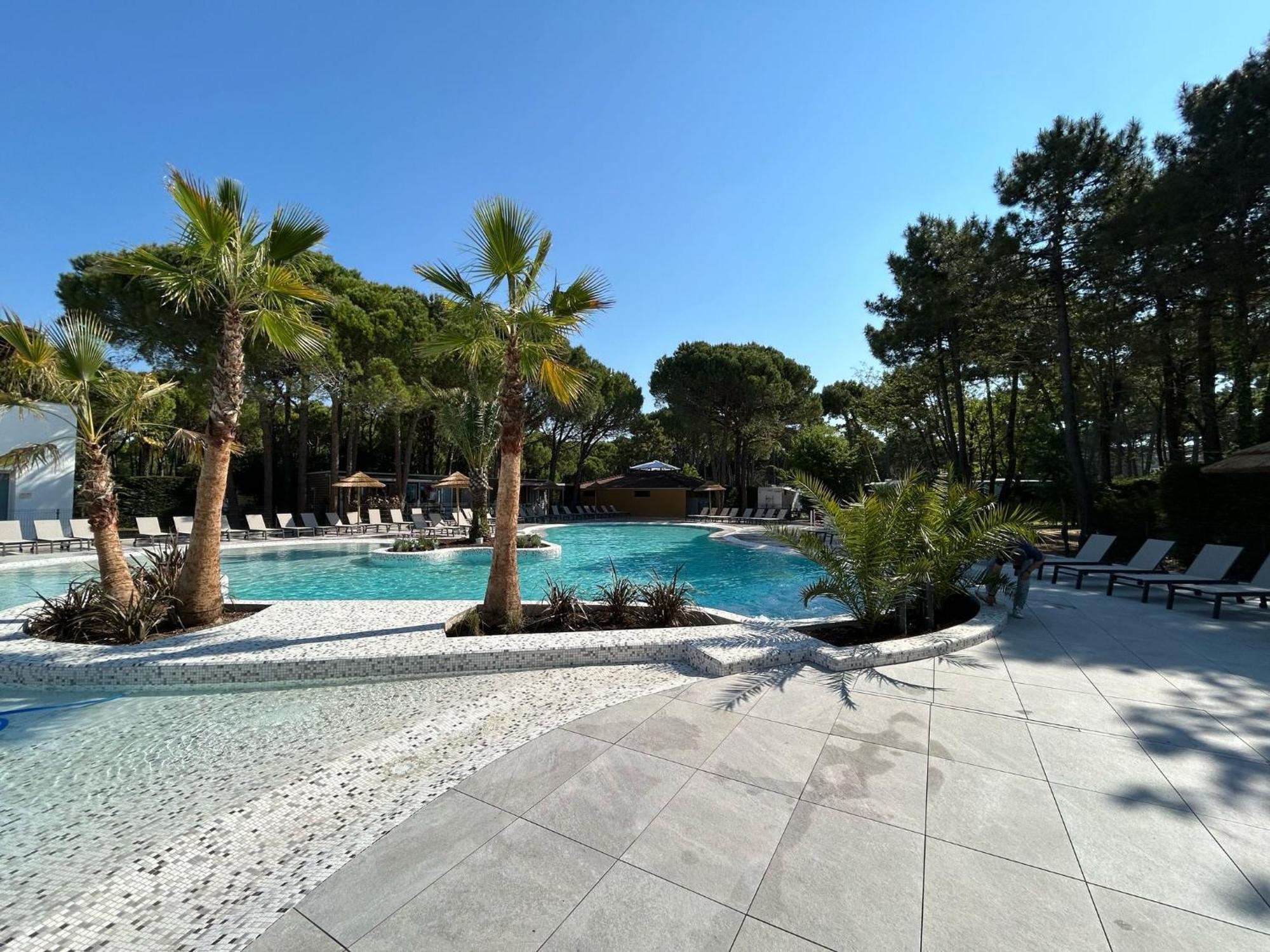 Dune Prestige & Chalets Бибионе Екстериор снимка